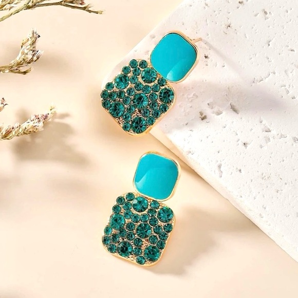 Teal Gemstone Dangle Earrings - Picture 4 of 8